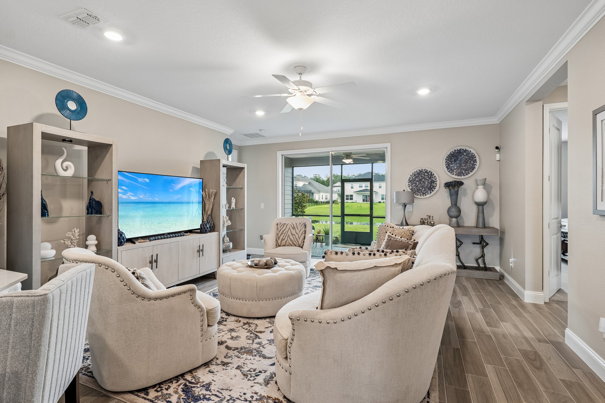 - 251 Country Fern Dr-S1807-008.jpg