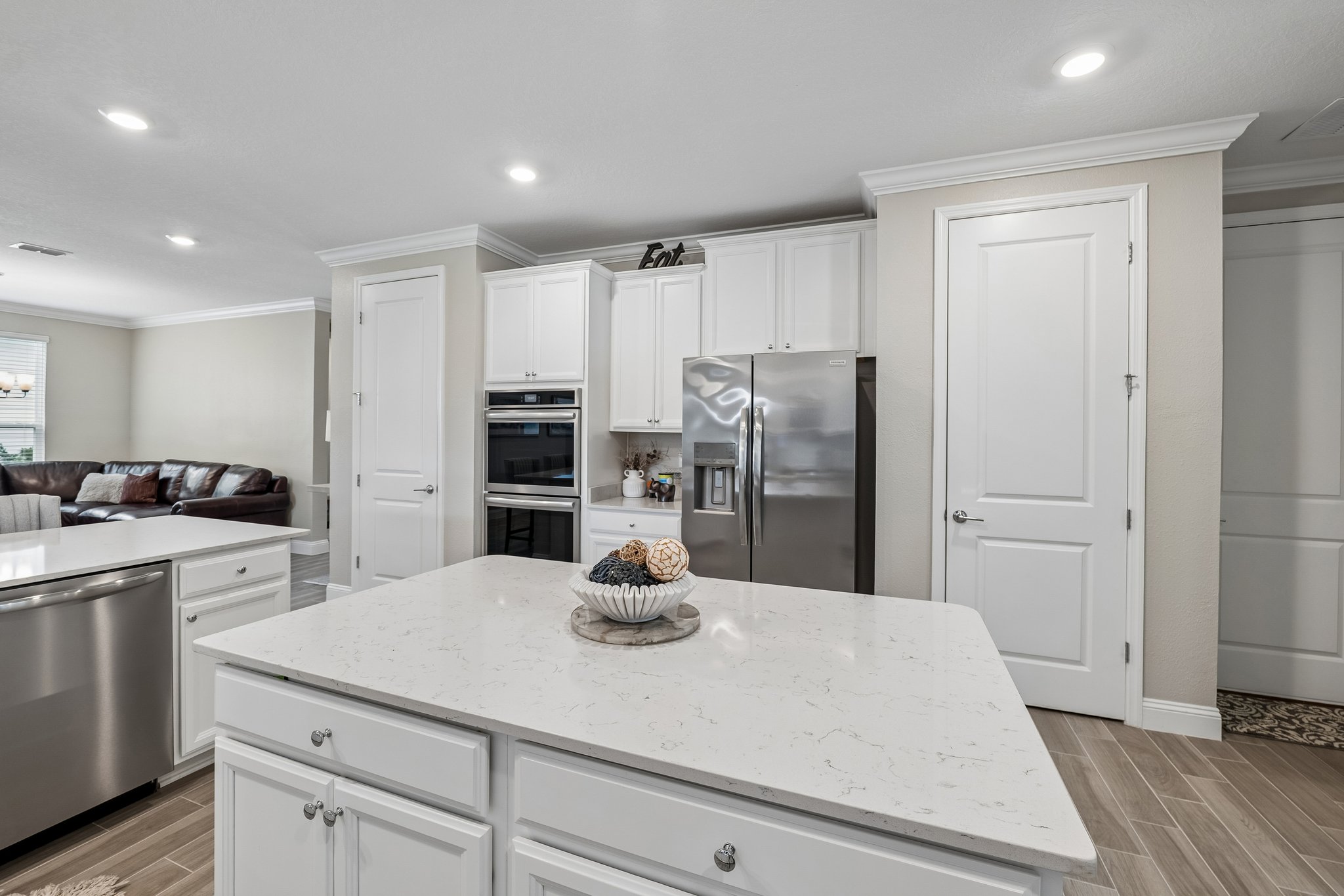 - 251 Country Fern Dr-S1807-022.jpg