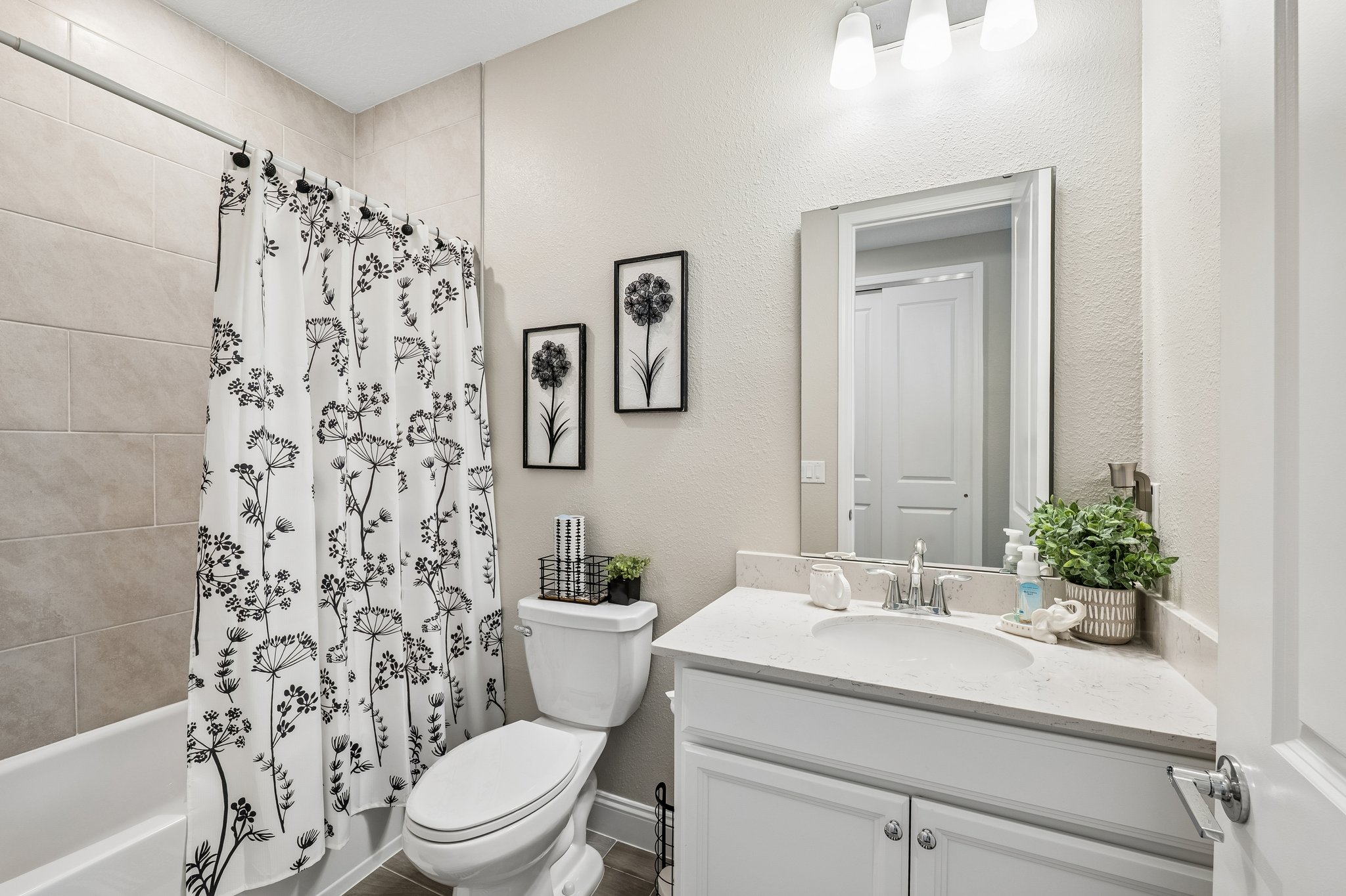 - 251 Country Fern Dr-S1807-030.jpg