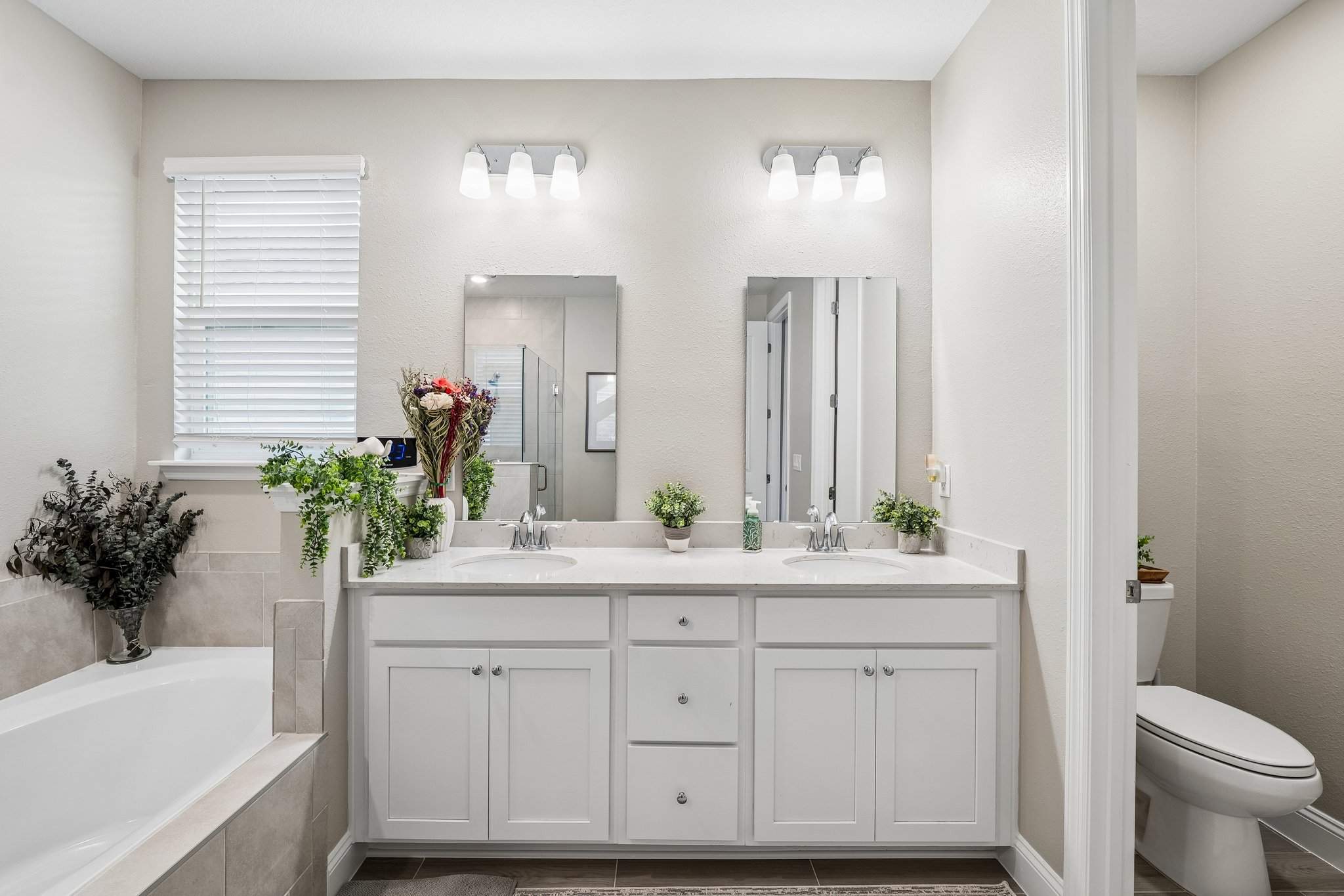 - 251 Country Fern Dr-S1807-039.jpg