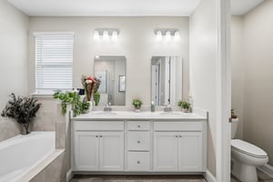 - 251 Country Fern Dr-S1807-039.jpg