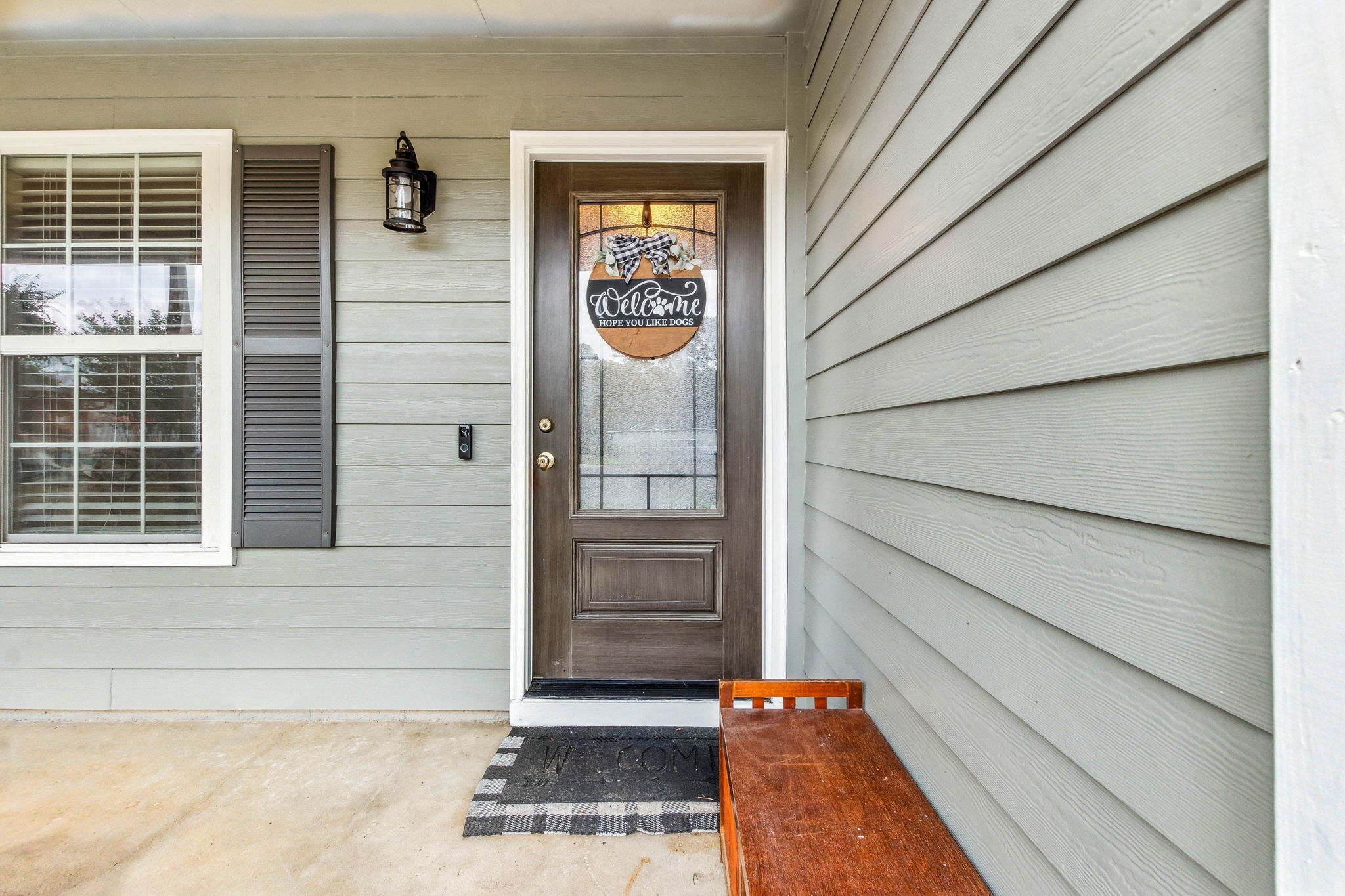Front Entry Detail