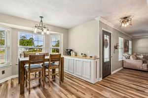 Kitchen/Eating Area