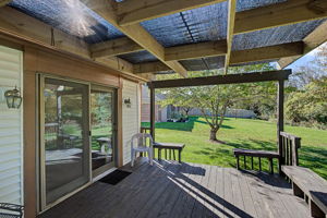  Photo 44