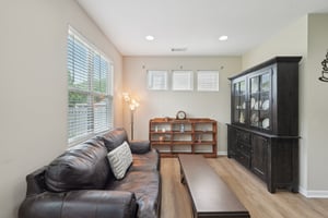 Parc Dr-1605-032.jpg