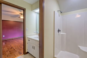  Photo 47