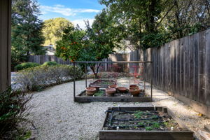 251 Sunnycroft Rd, Ben Lomond, CA 95005, USA Photo 9