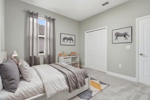 DSC08888 virtually staged.jpeg