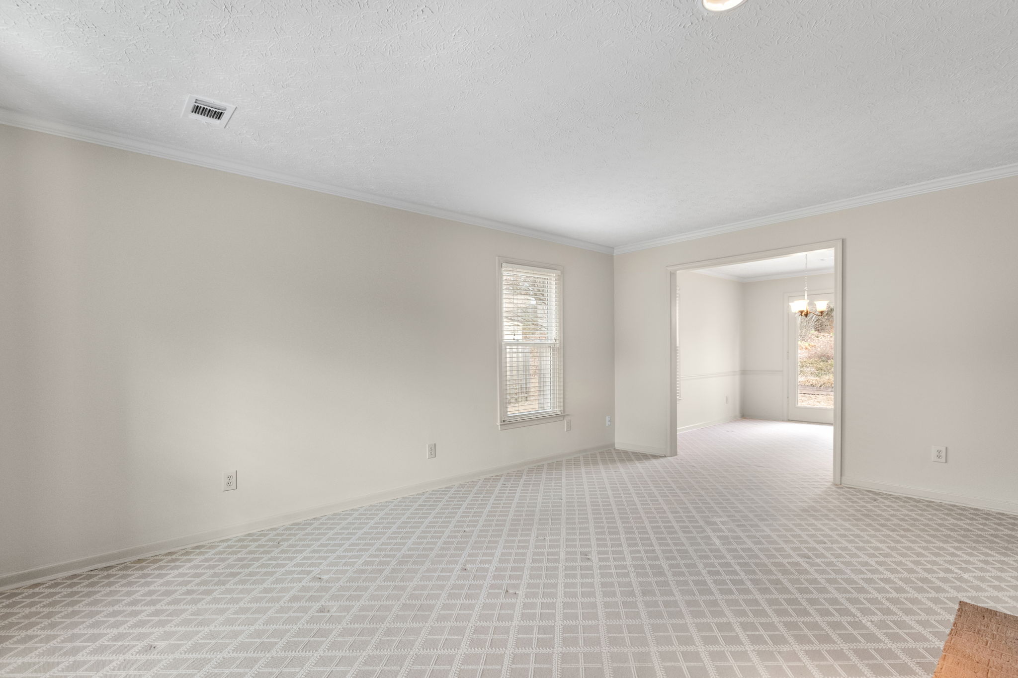 251 Triple Oaks Dr, Tucker, GA 30084, USA Photo 8