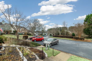 251 Triple Oaks Dr, Tucker, GA 30084, USA Photo 3