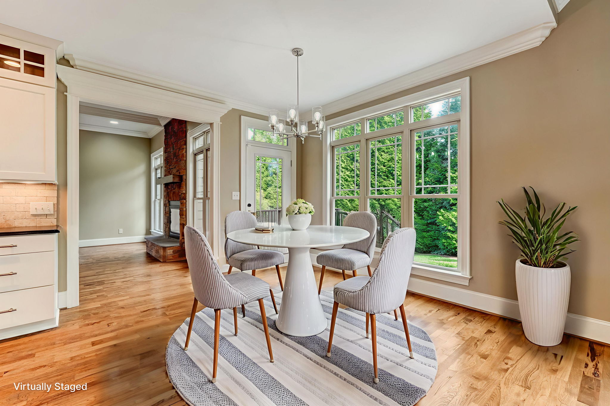 Breakfast Area virtually staged