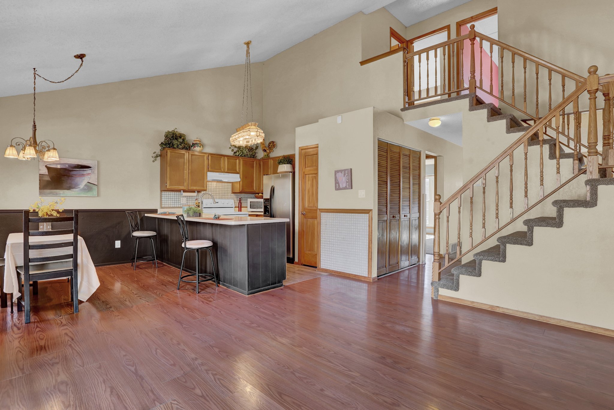 Open concept floorplan.