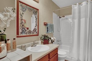 Upper level bathroom.