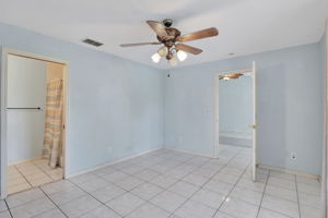  Photo 35