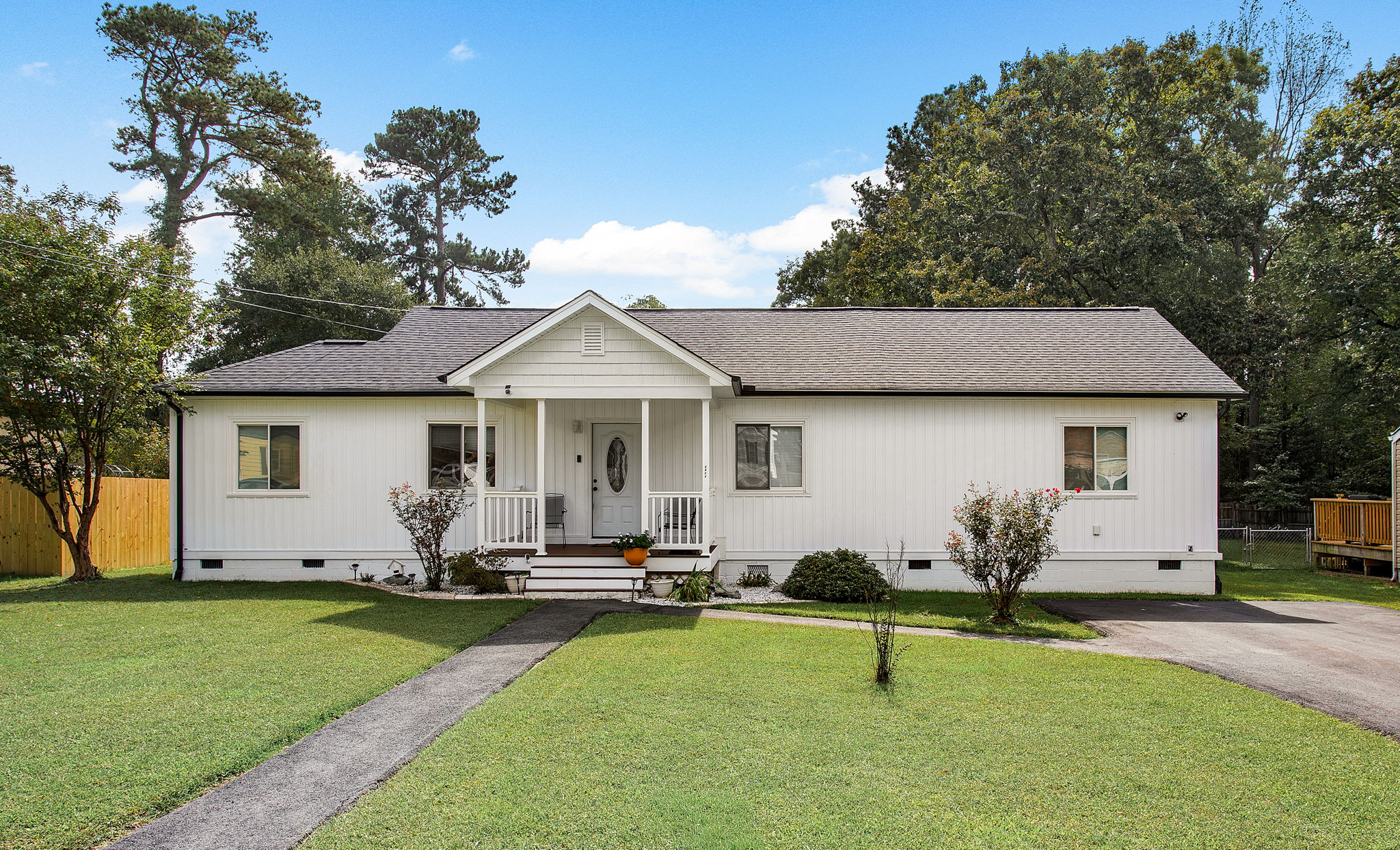 01-Exterior Front