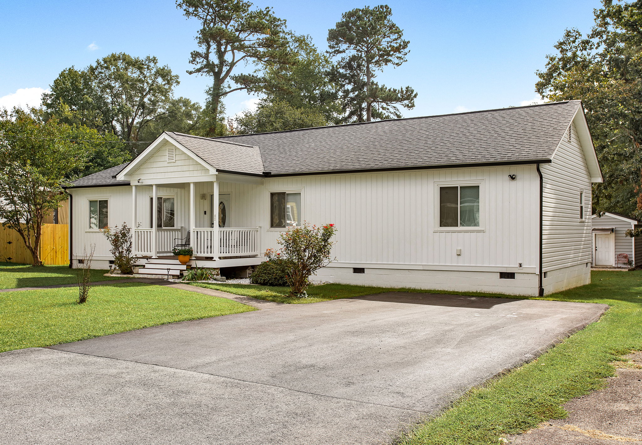 02-Exterior Front