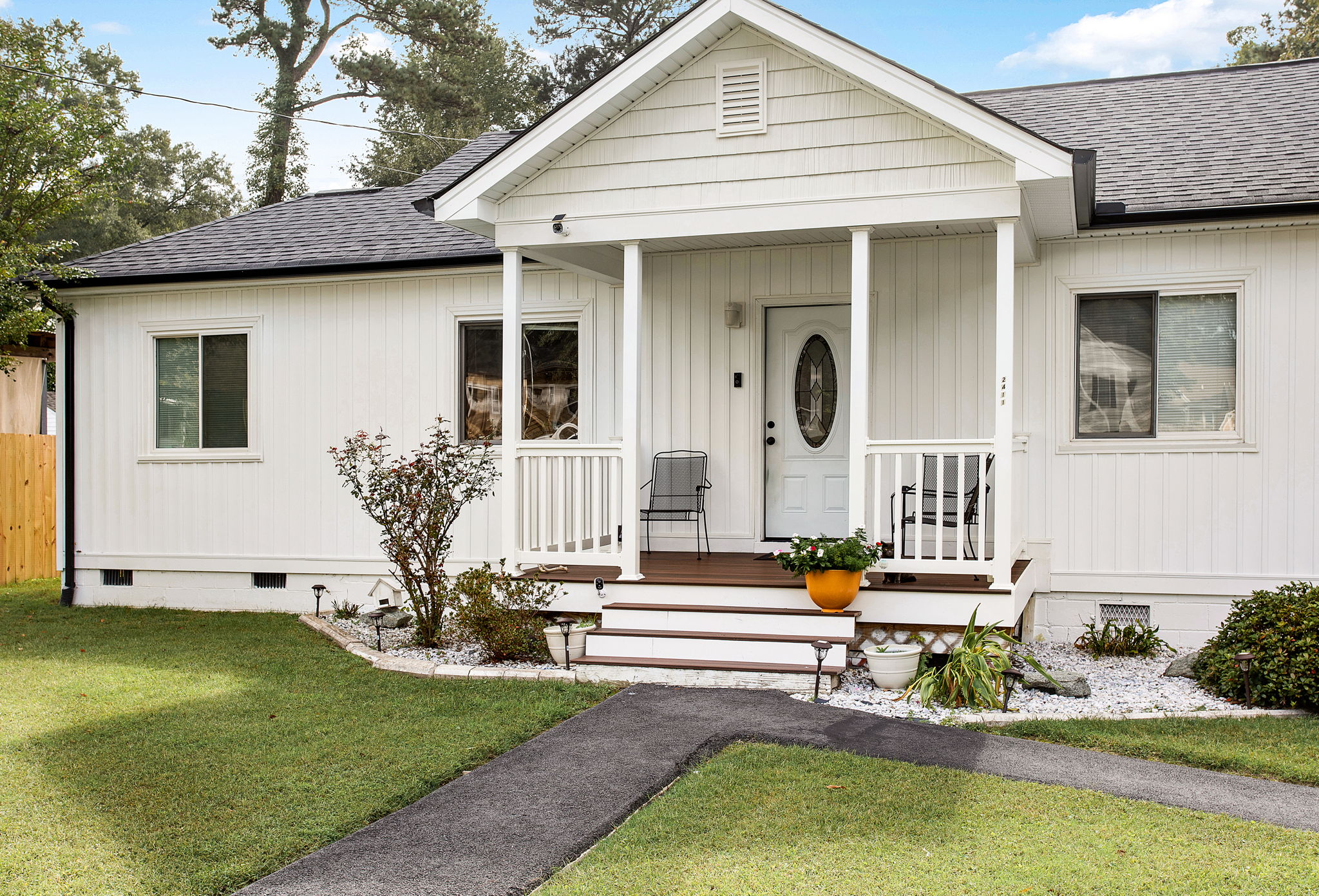04-Exterior Front