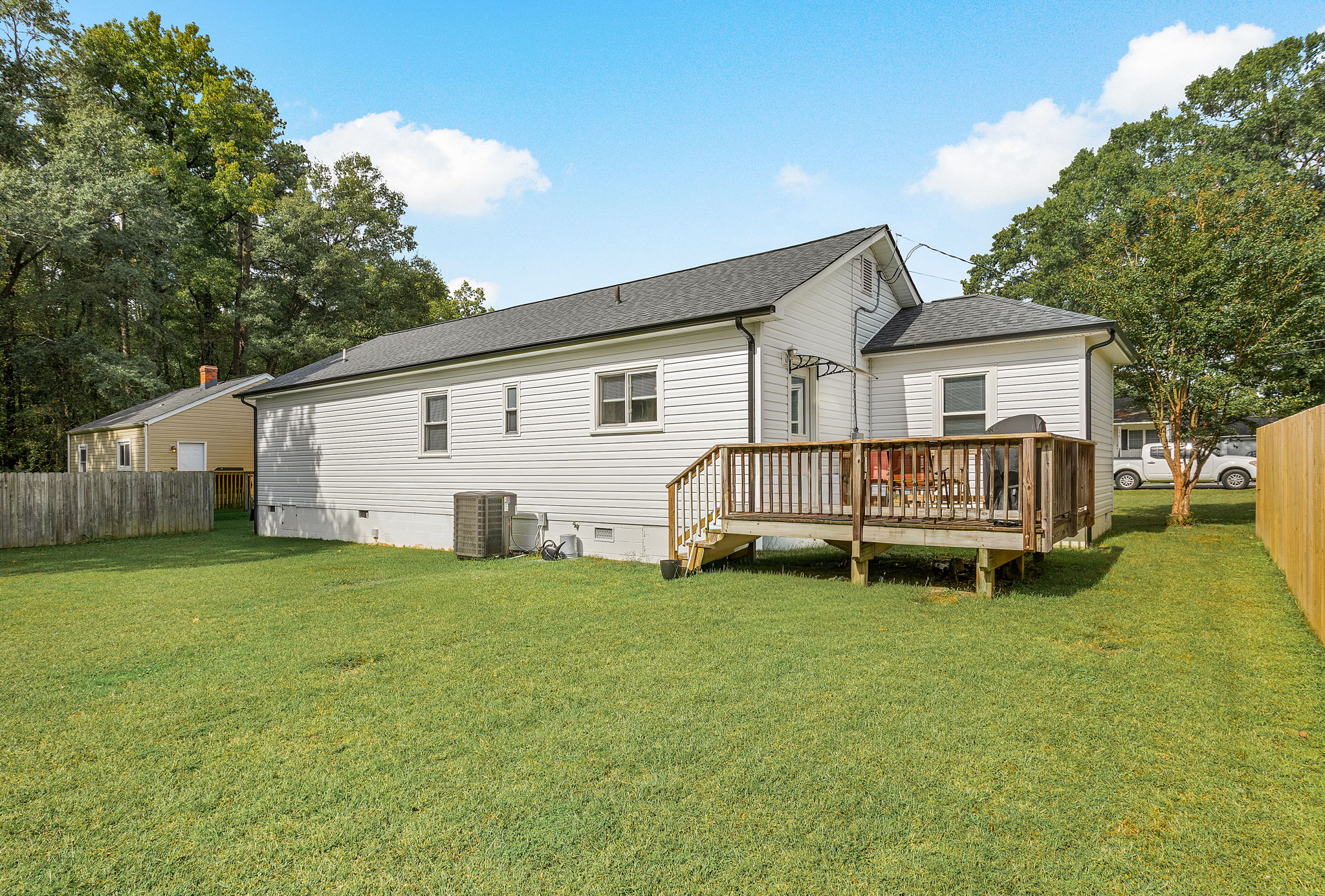 30-Exterior Back