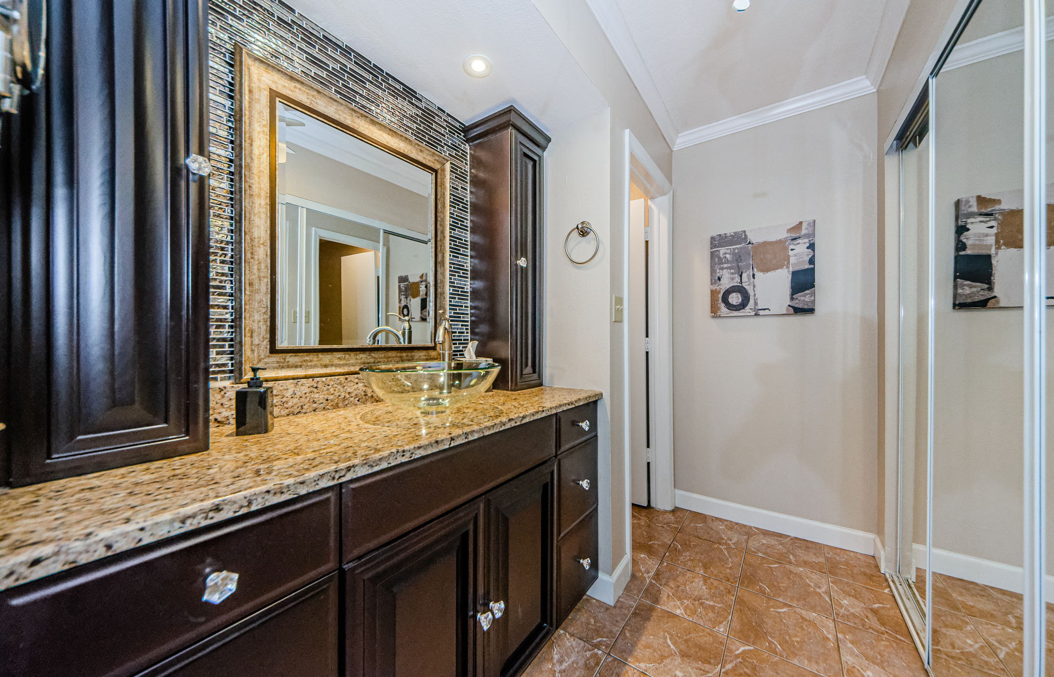 Upper Level Master Bathroom 1a