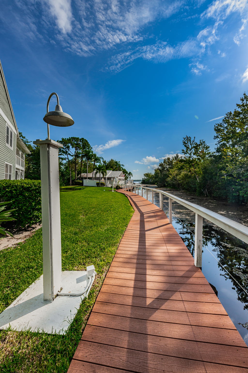 6-Clubhouse Walkway