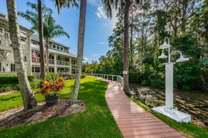 5-Clubhouse Walkway