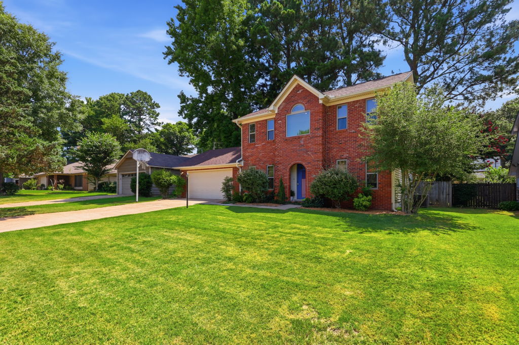 Residential real estate media in Little Rock, Arkansas by Avery & Bryant