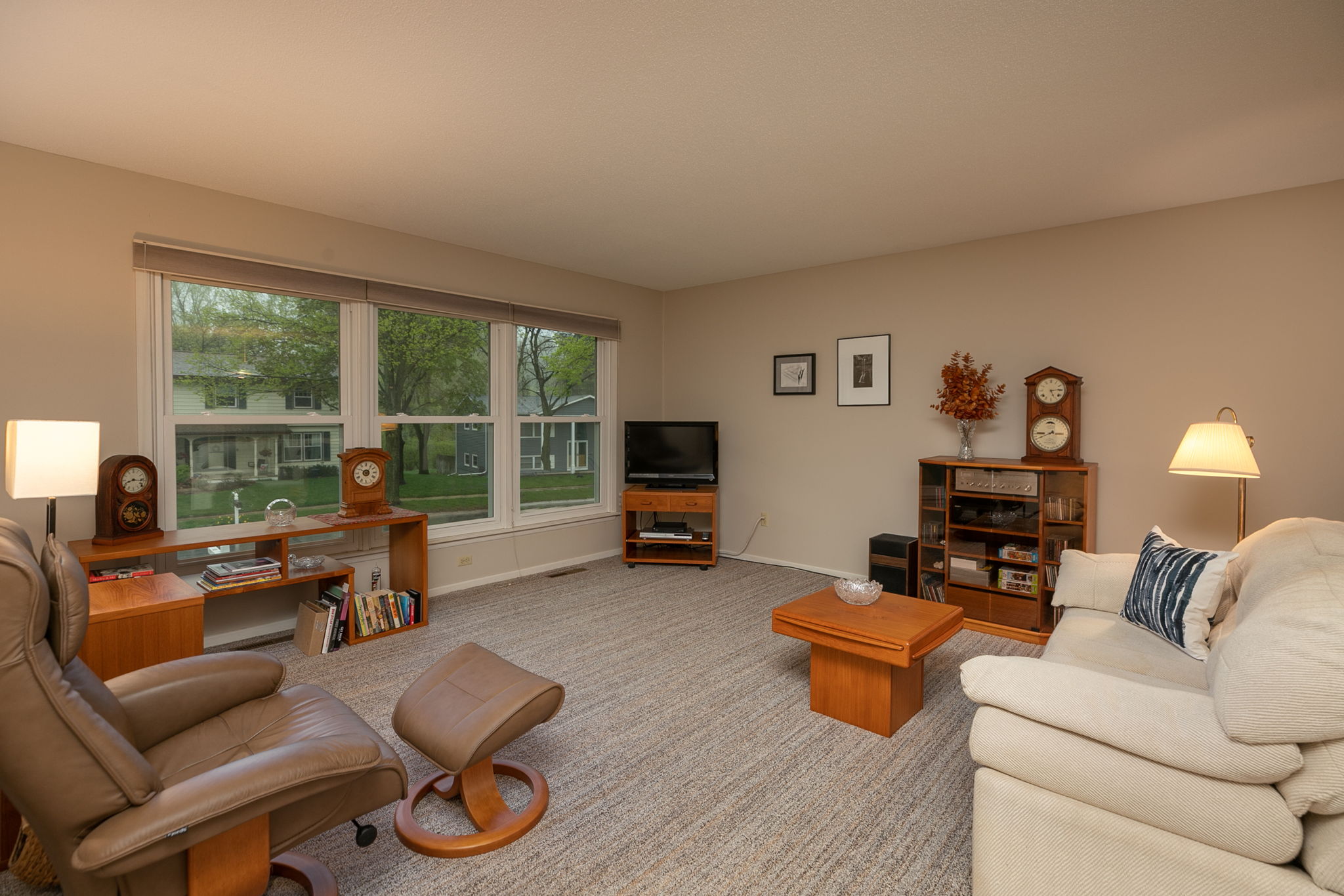 03-Living Room