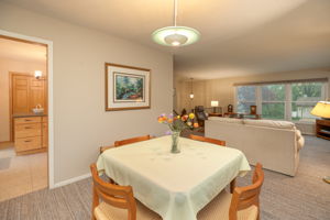 09-Dining Room
