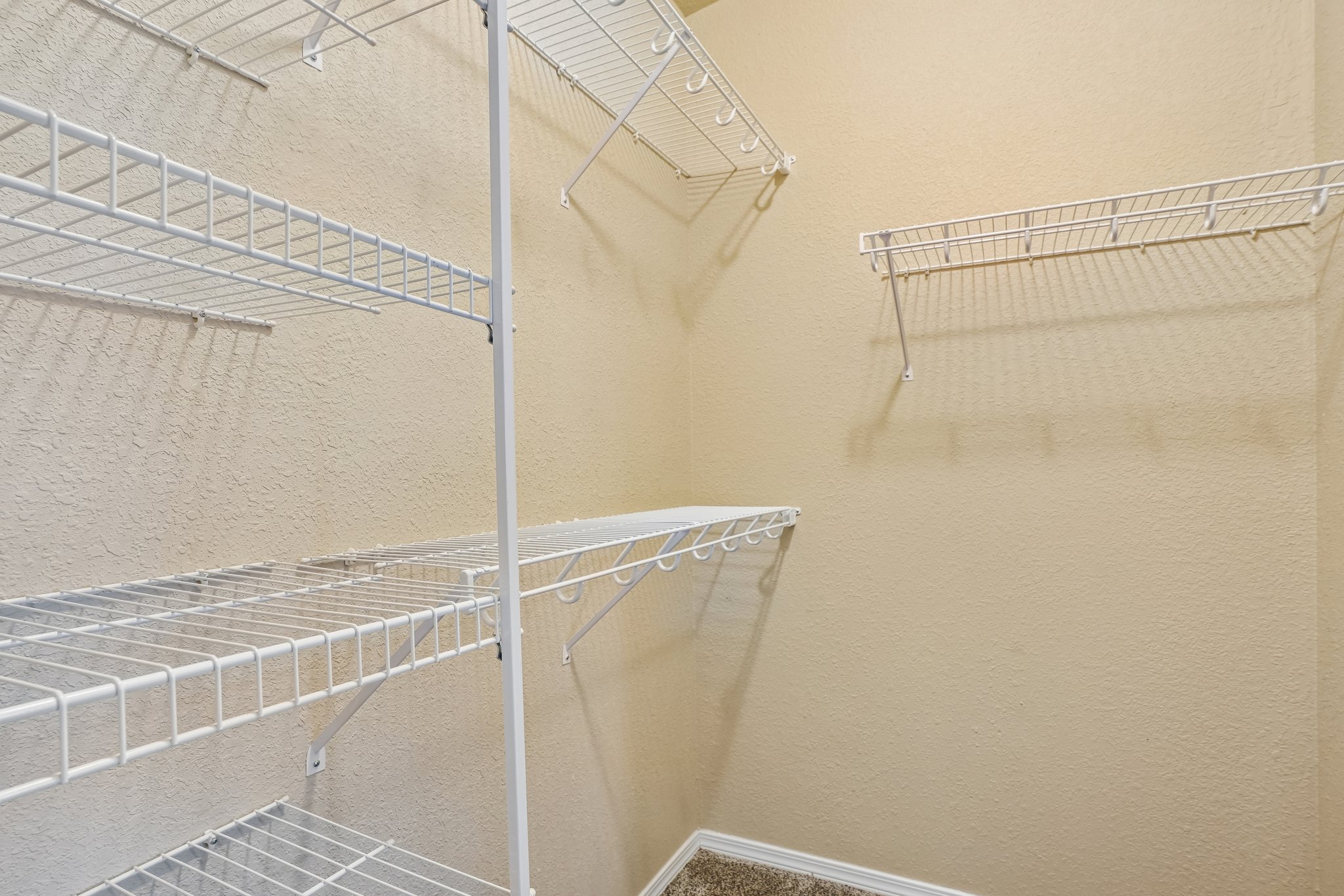NE 239th Cir-S3006-032.jpg