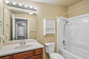 NE 239th Cir-S3006-038.jpg