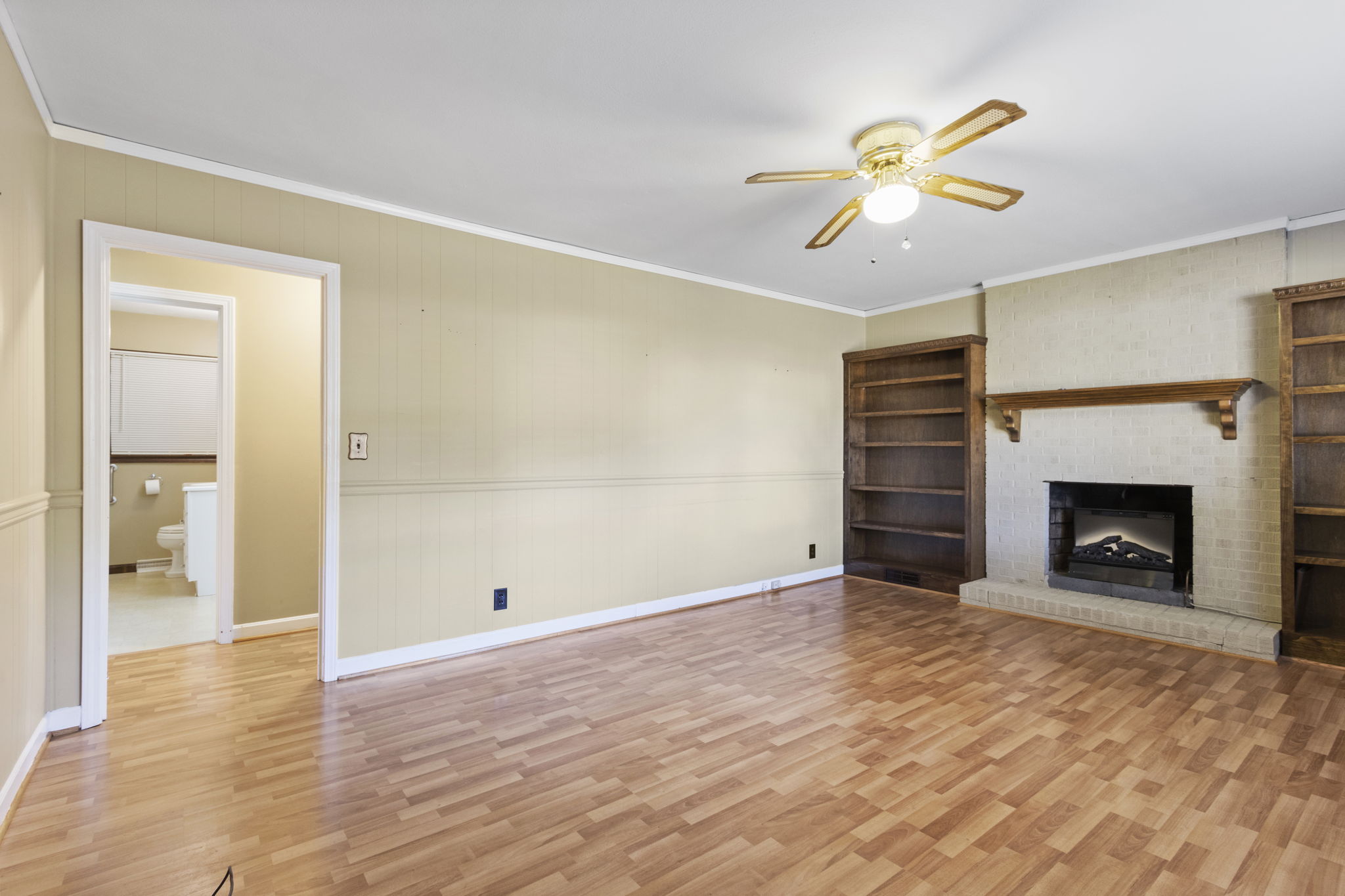 2512 Brushy Creek Rd, Greer, SC 29650, USA Photo 3