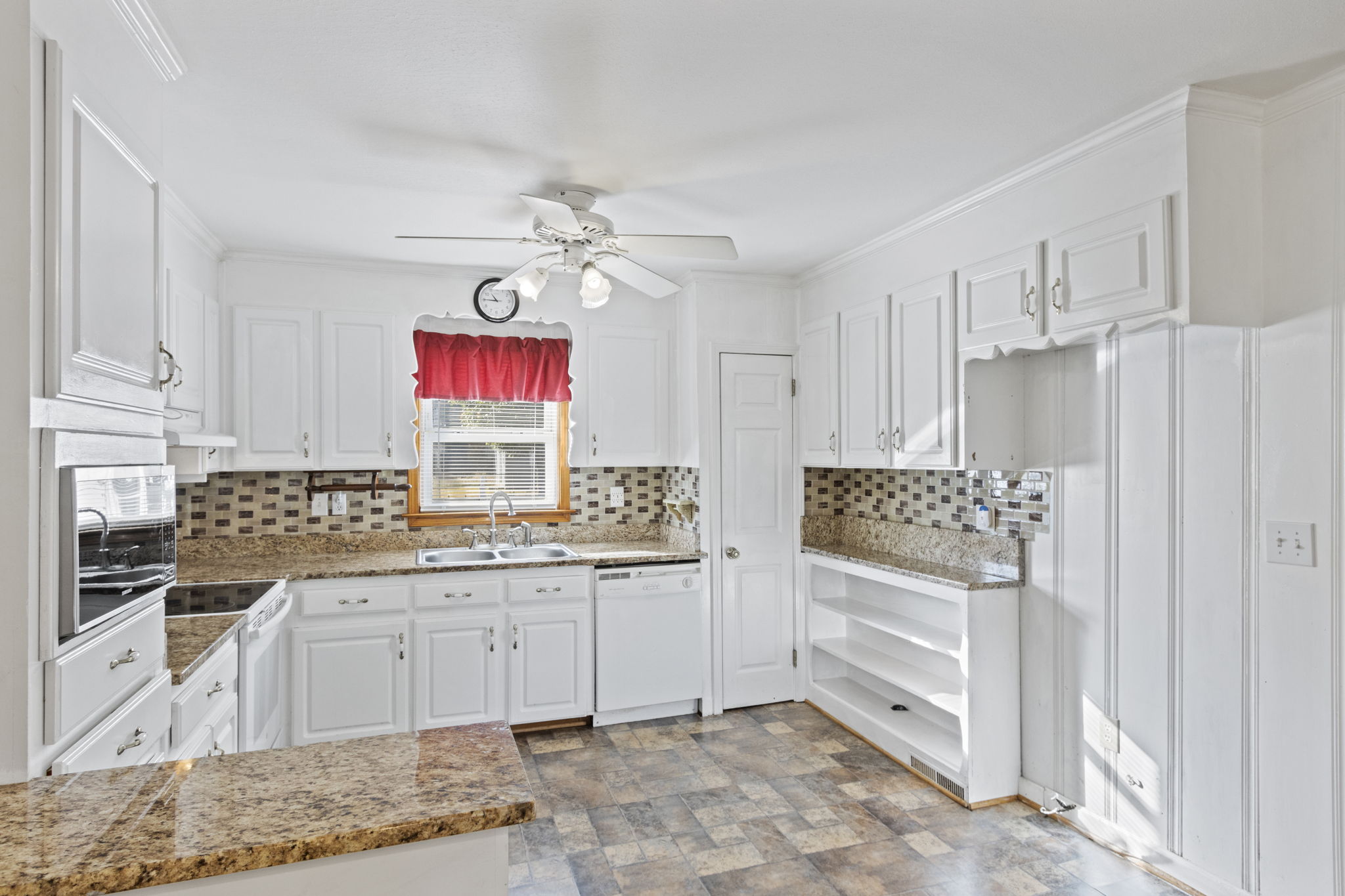 2512 Brushy Creek Rd, Greer, SC 29650, USA Photo 6