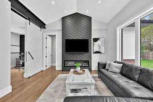  Photo 30