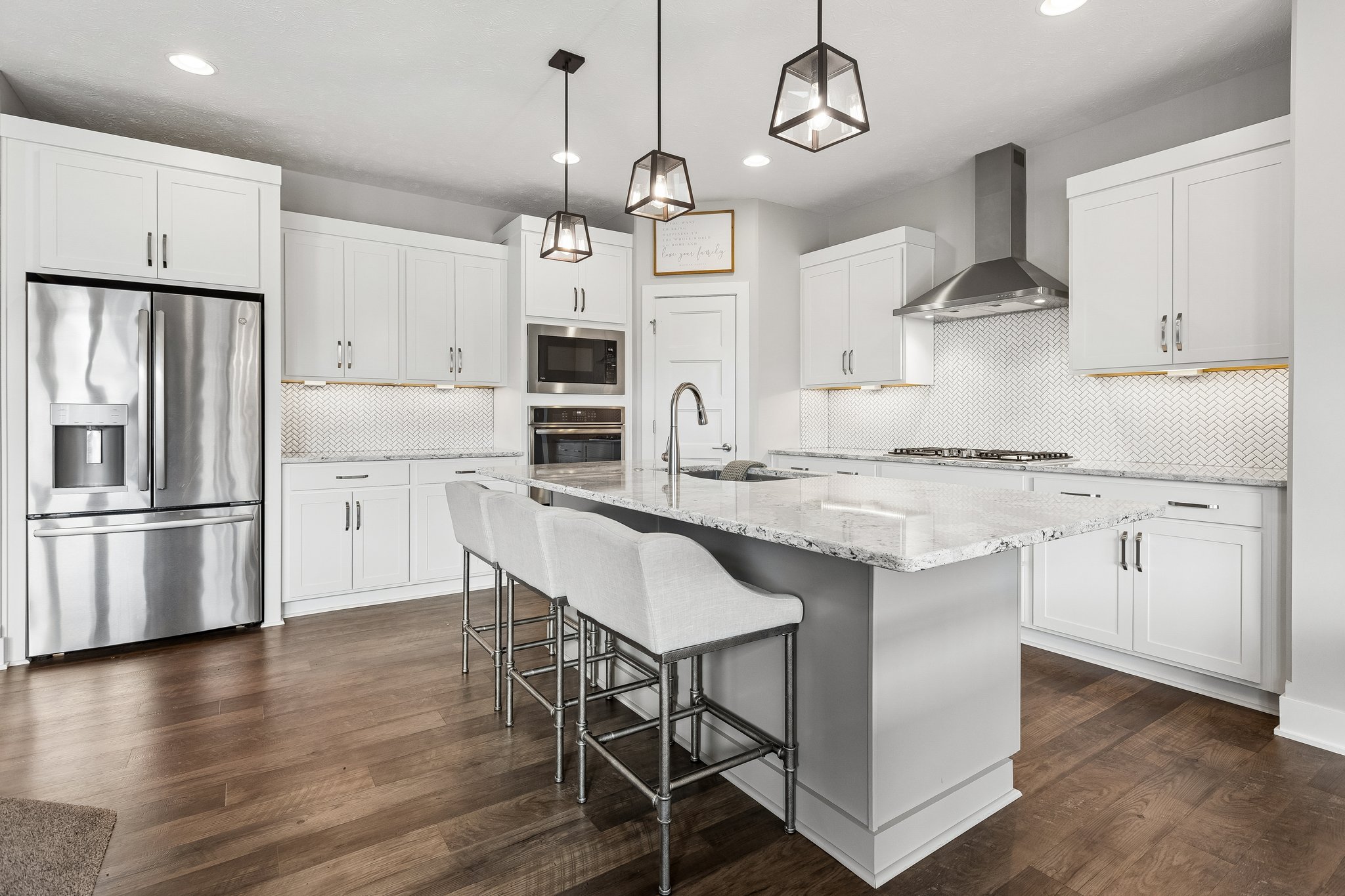 2513 N 186th St_010.jpg