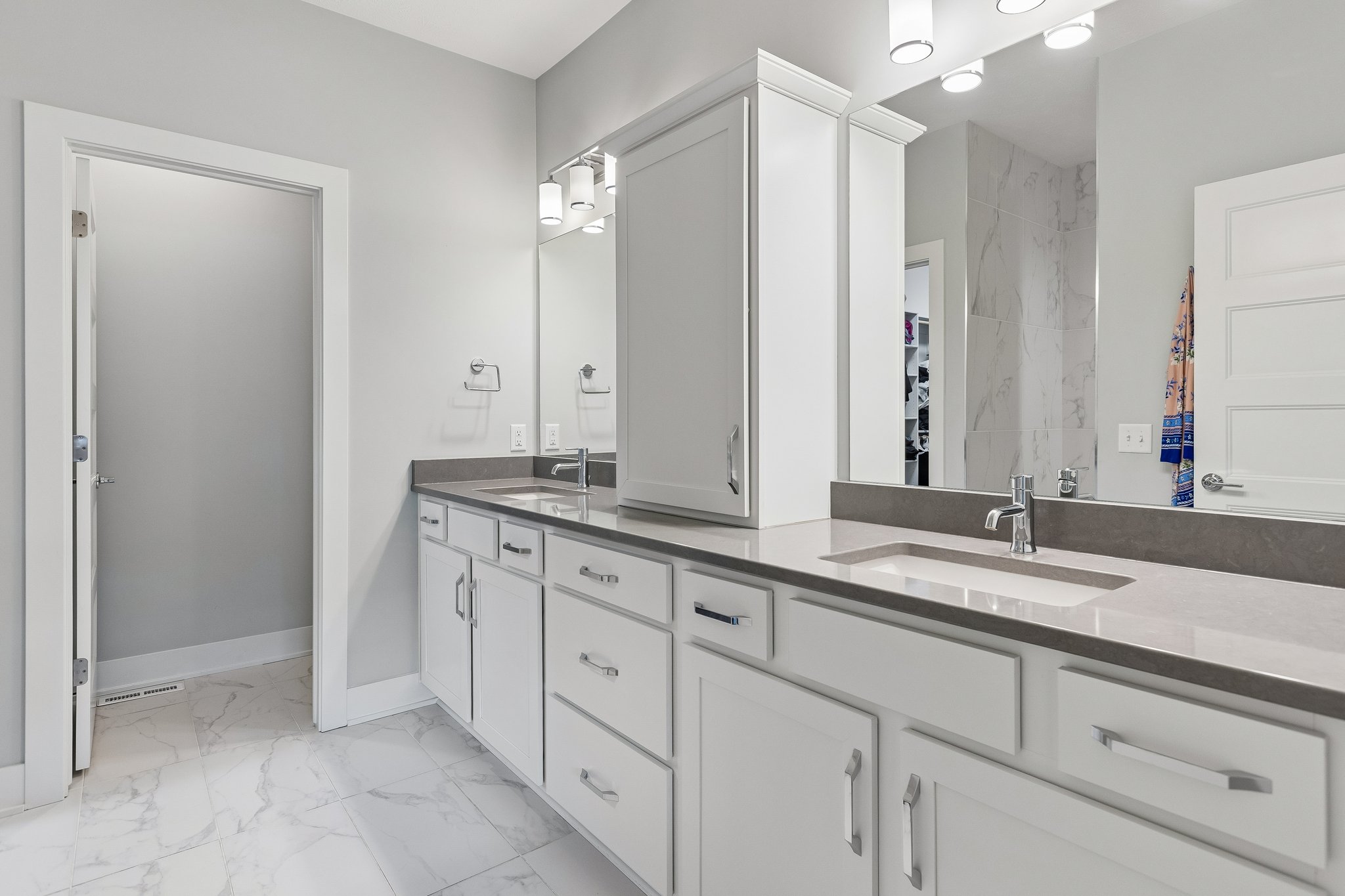 2513 N 186th St_019.jpg