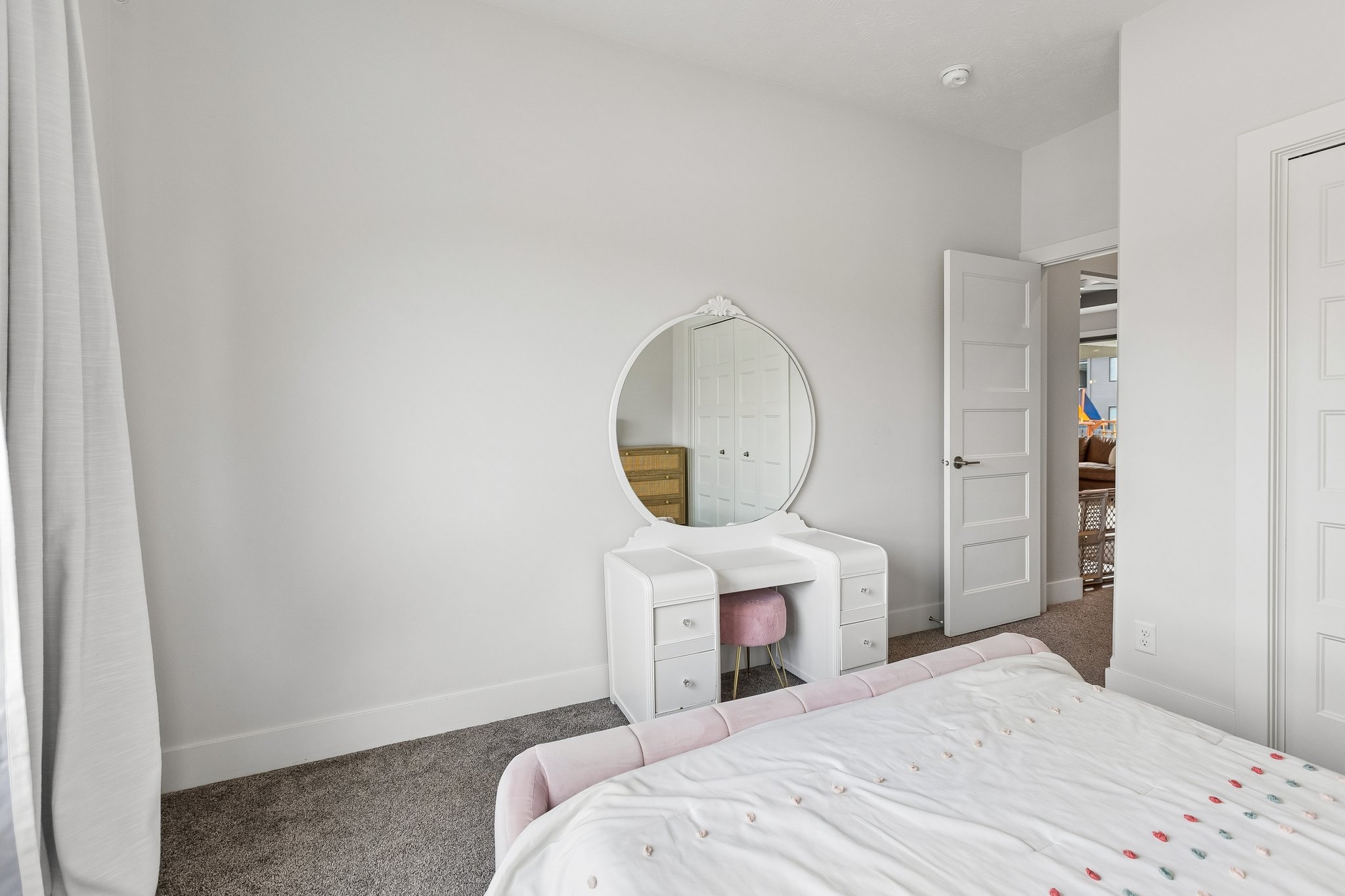 2513 N 186th St_027.jpg