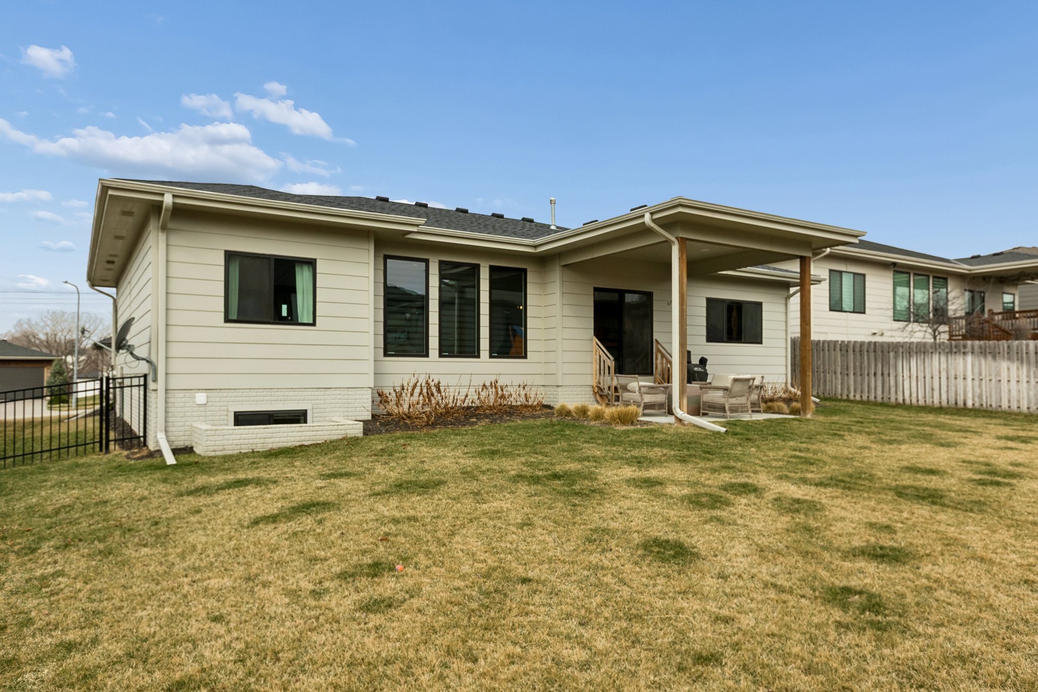 2513 N 186th St_044.jpg
