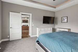 2513 N 186th St_017.jpg