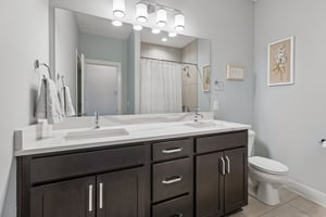 2513 N 186th St_028.jpg