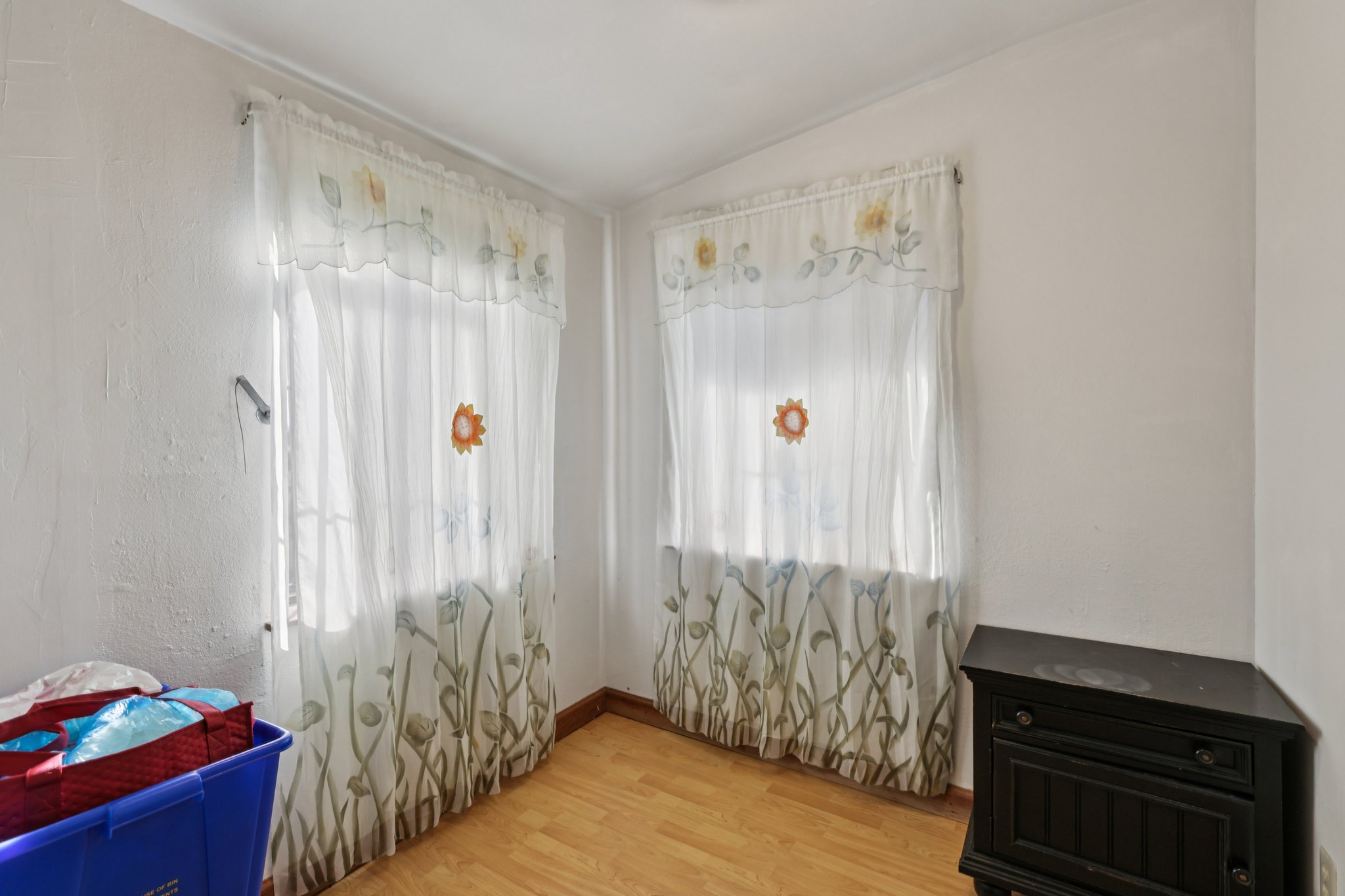 21 AVE-S2802-016.jpg