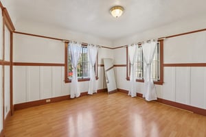 21 AVE-S2802-011.jpg