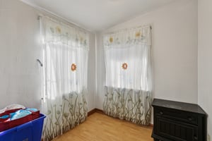 21 AVE-S2802-016.jpg