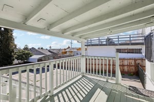 21 AVE-S2802-036.jpg