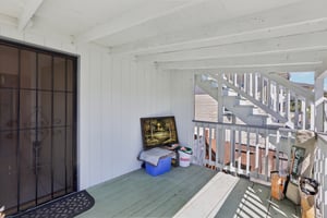 21 AVE-S2802-037.jpg