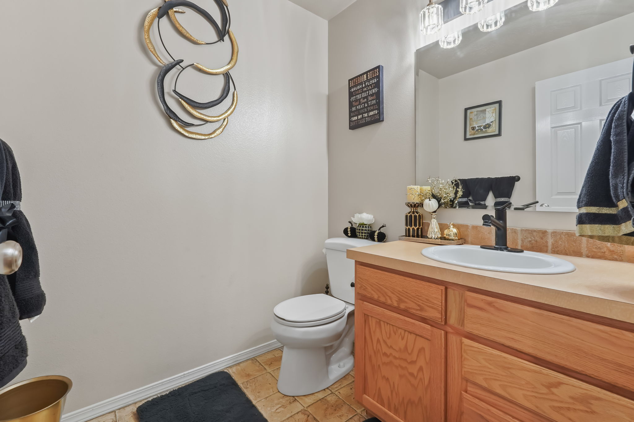 Guest Bath 1