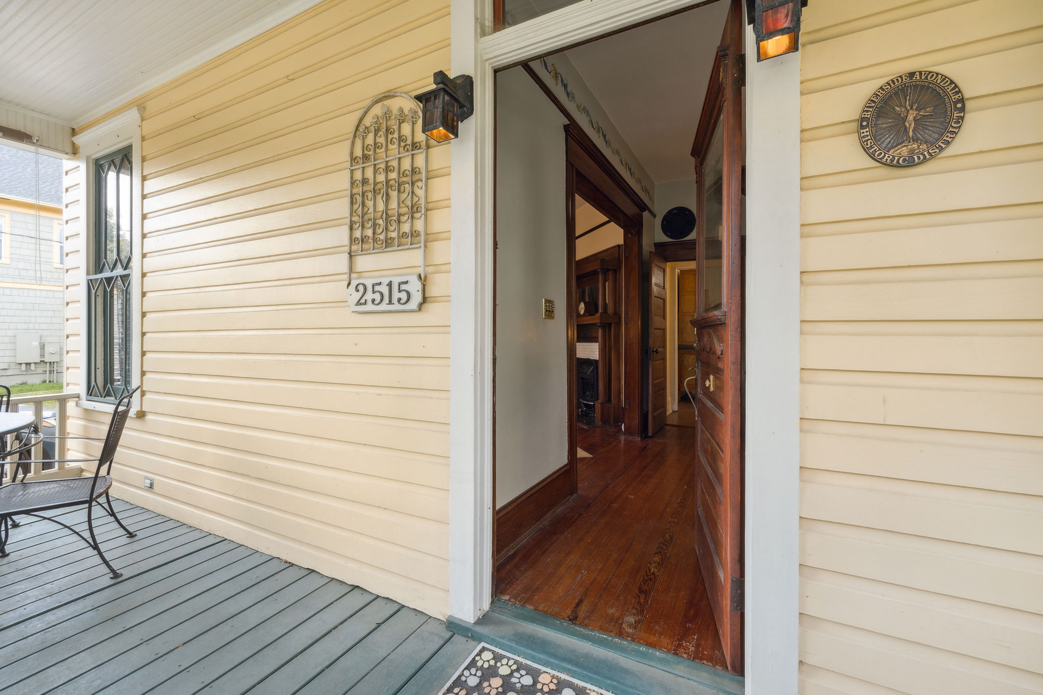 Front Entry Detail