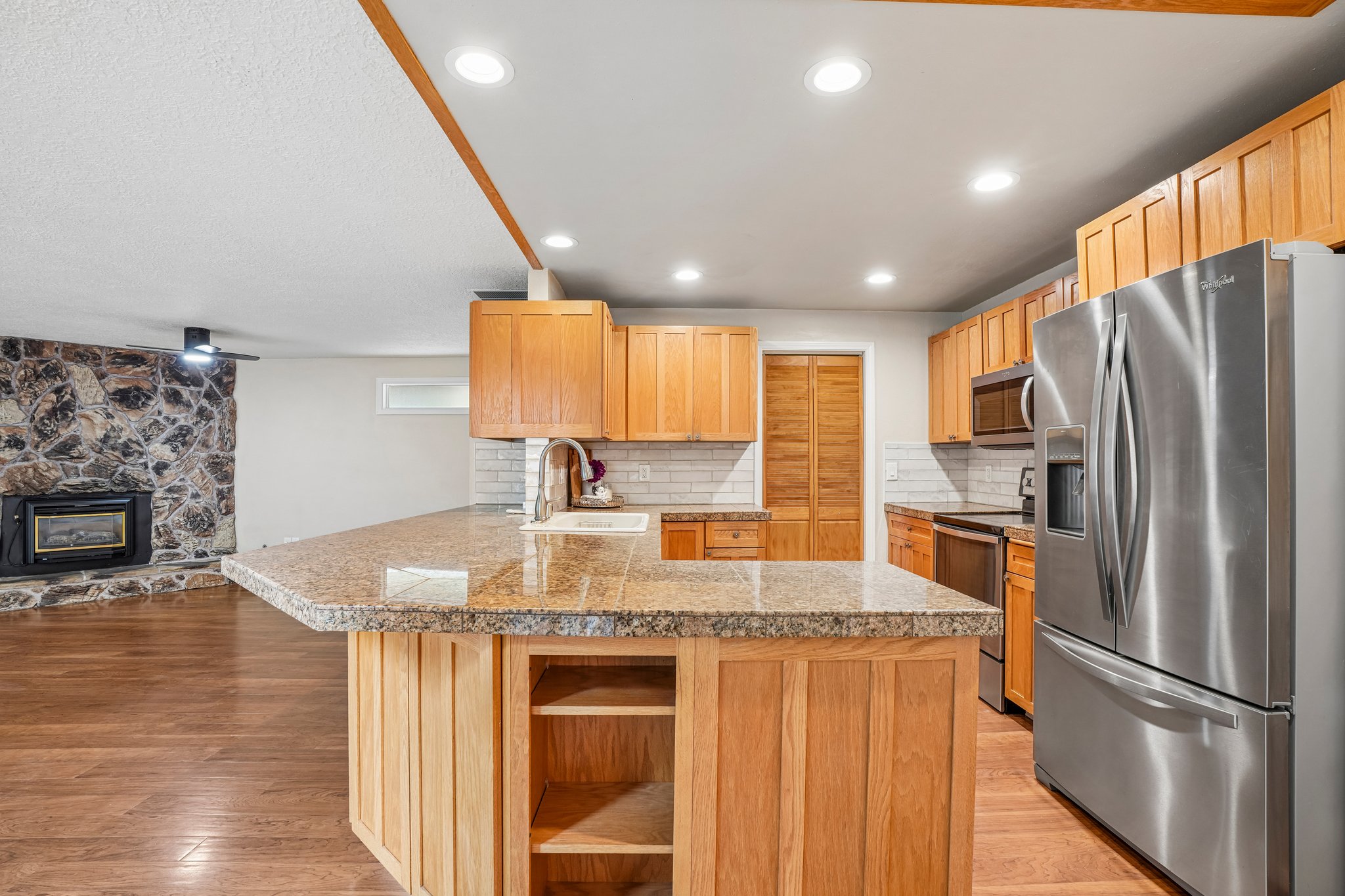 NE 157th St-S1510-015.jpg