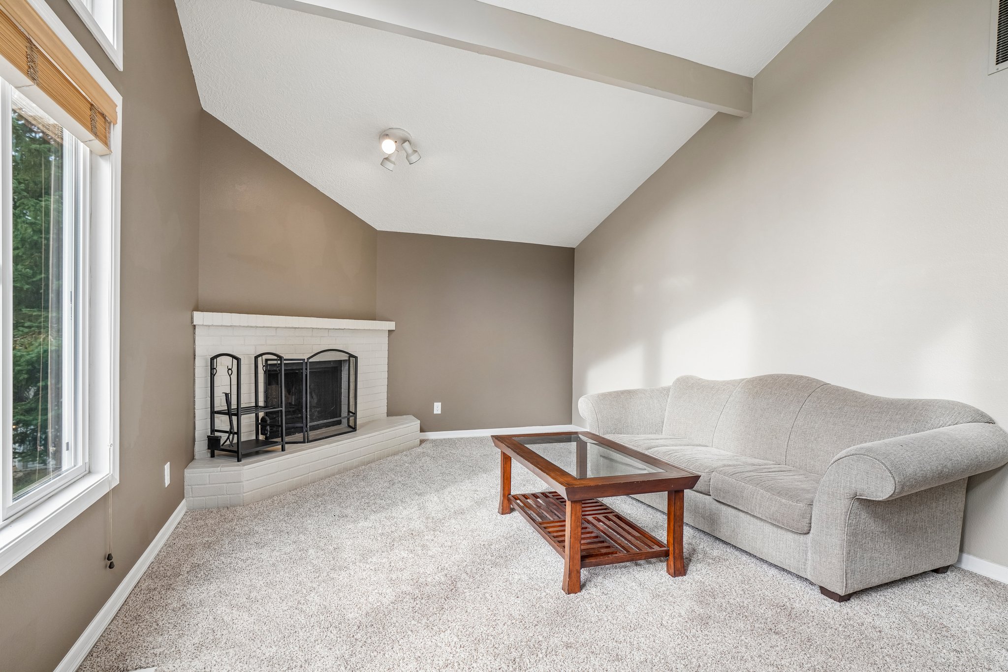 NE 157th St-S1510-019.jpg