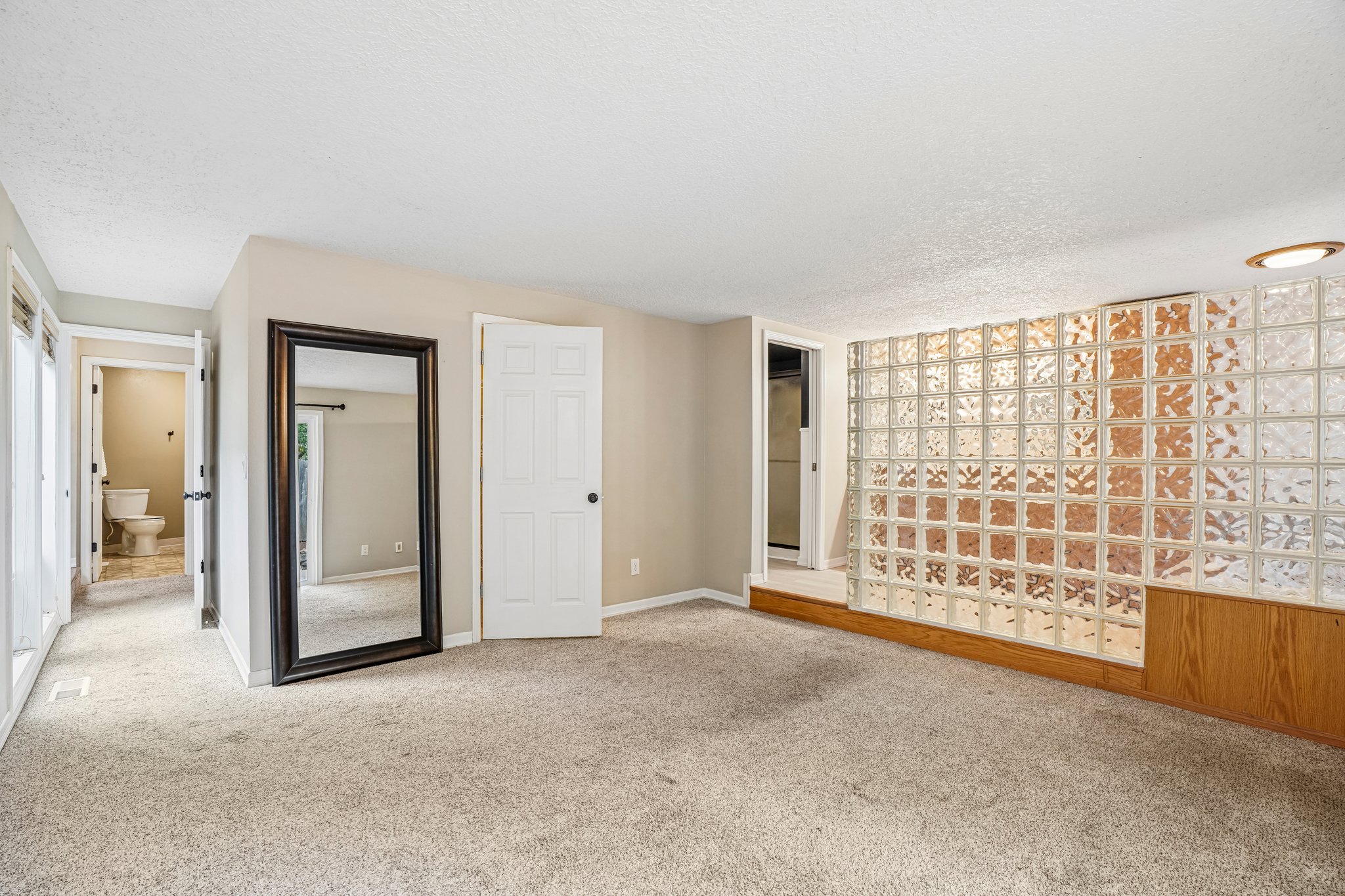 NE 157th St-S1510-027.jpg
