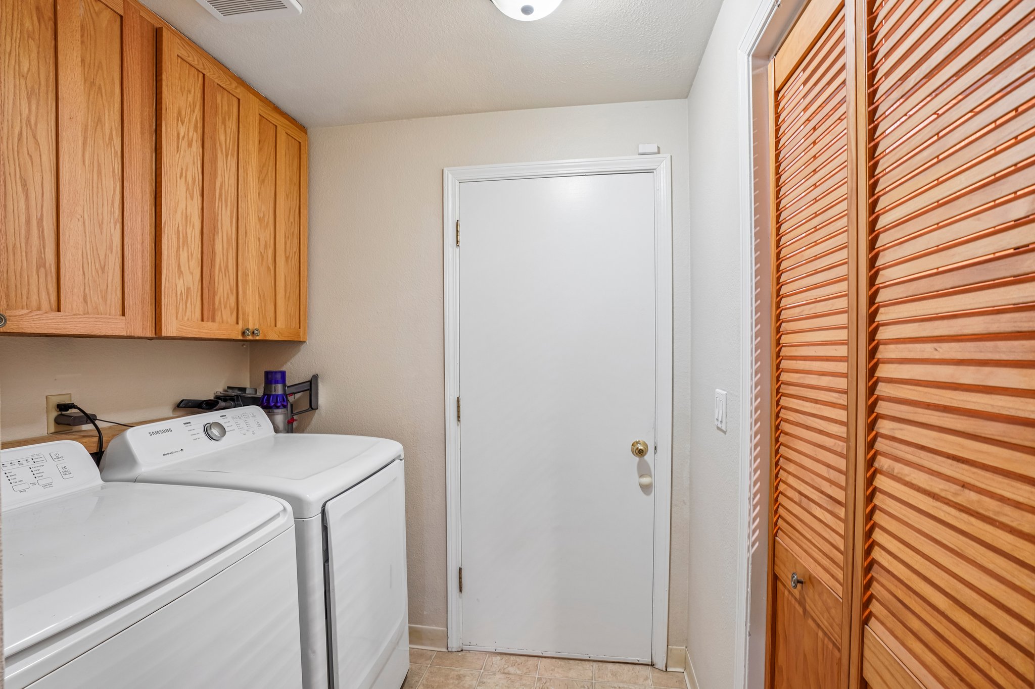 NE 157th St-S1510-040.jpg